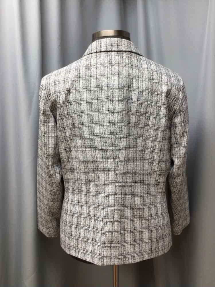 BAR III SIZE 2 X Ladies BLAZER