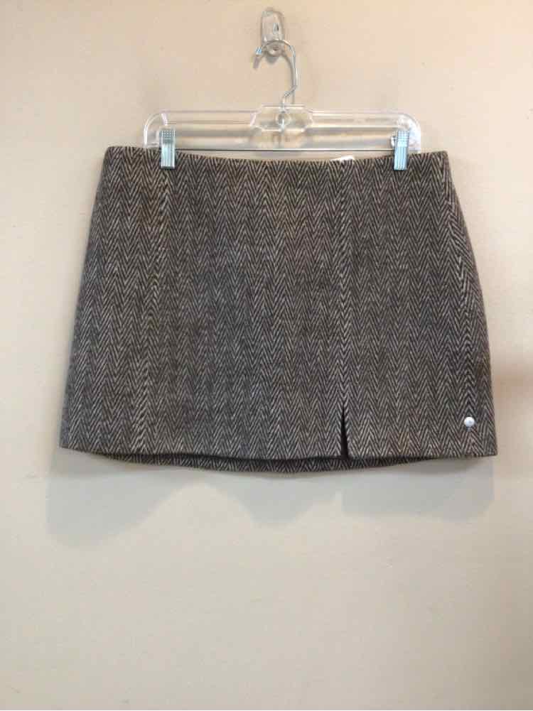 ASTR SIZE LARGE Ladies SKIRT