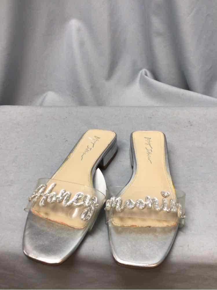 BETSEY JOHNSON SIZE 9 Ladies SHOES