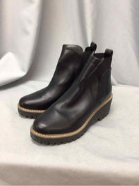 DV SIZE 9 Ladies SHOES