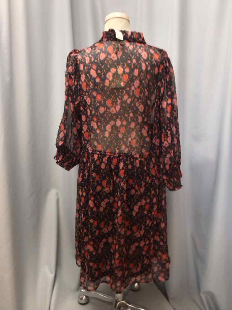 THE KORNER SIZE MEDIUM Ladies DRESS