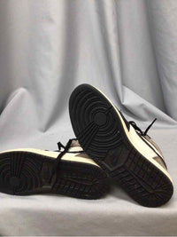 SIZE 10 NIKE Men's SHOES