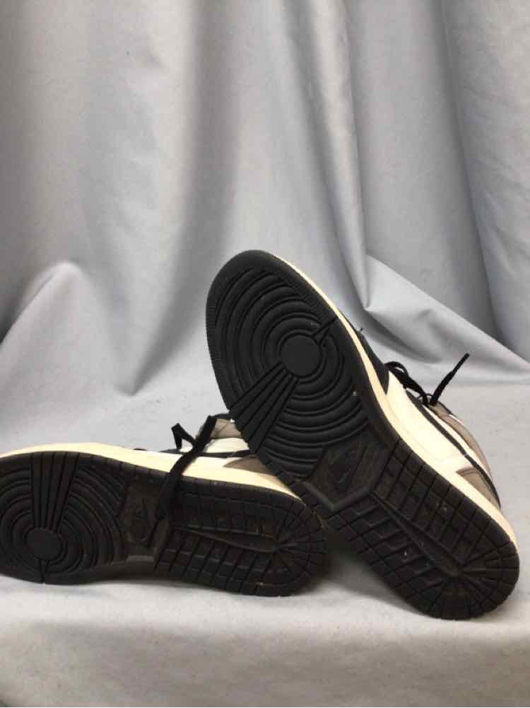 SIZE 10 NIKE Men's SHOES