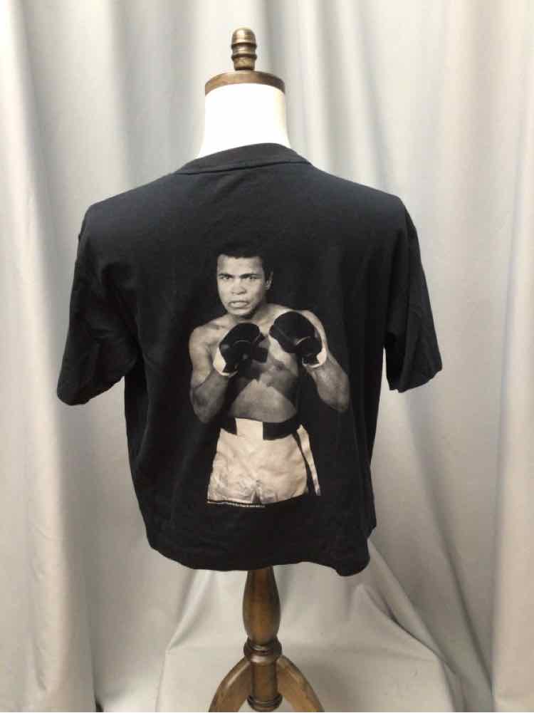 SIZE MEDIUM YPB Men's SHIRTS