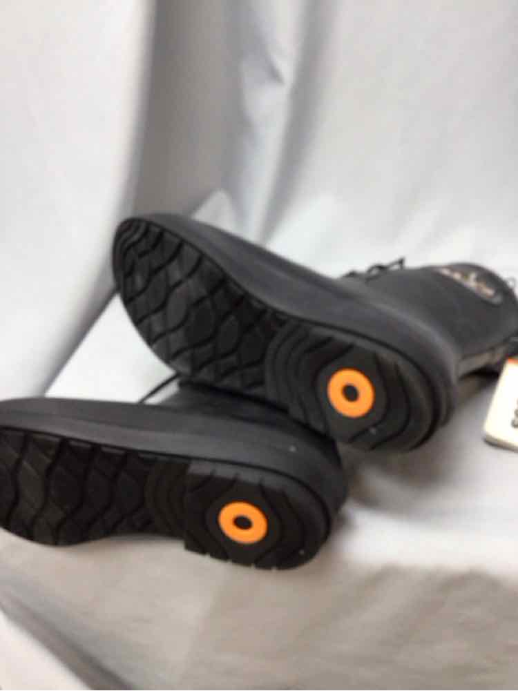 BOGS SIZE 10 Ladies SHOES