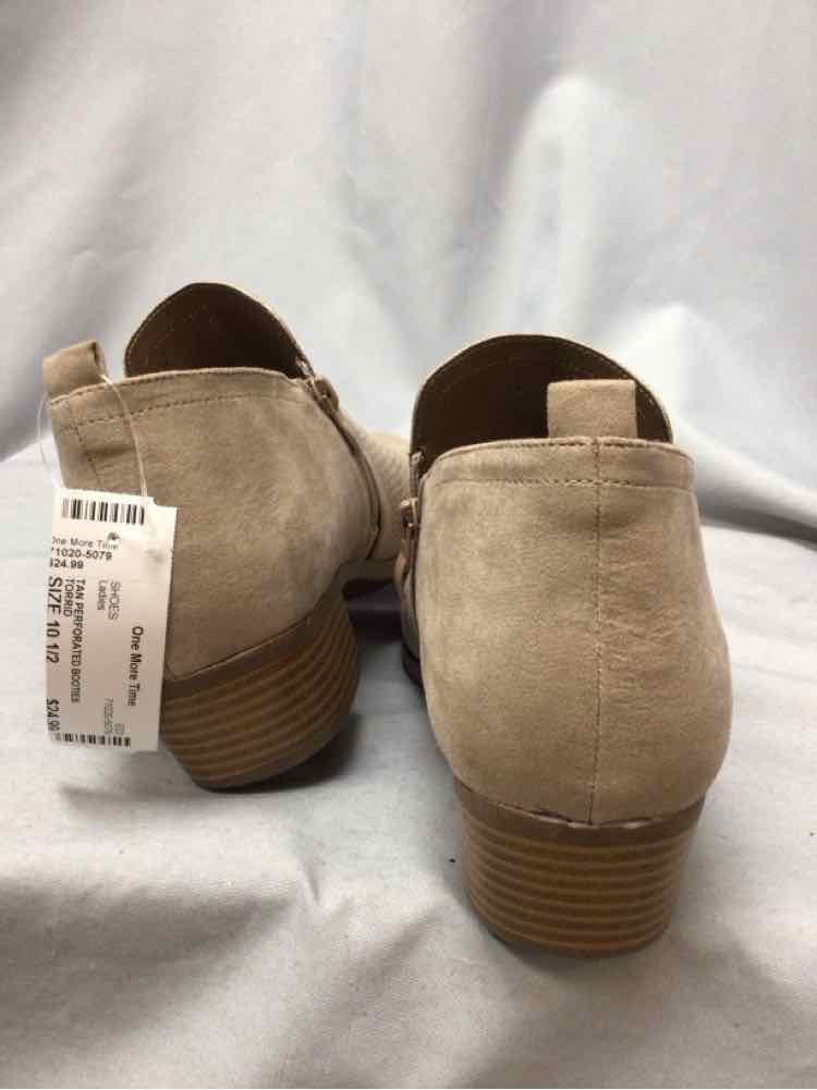 TORRID SIZE 10 1/2 Ladies SHOES