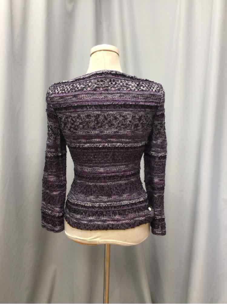 ST. JOHN SIZE 2 Ladies TOP