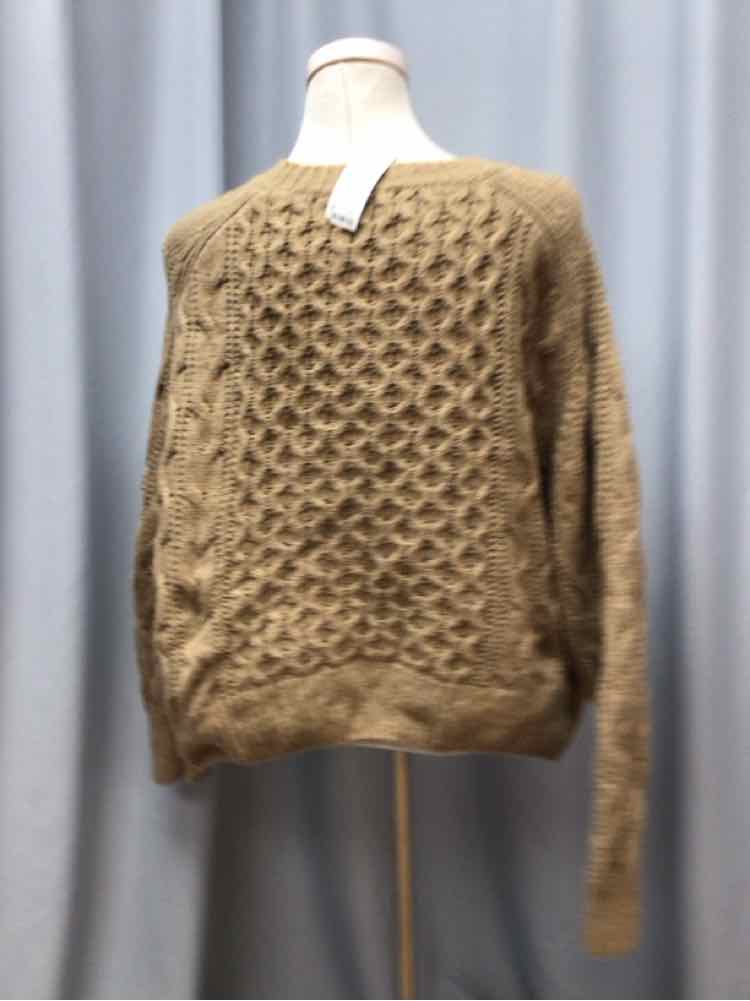 UNIVERSAL THREAD SIZE LARGE Ladies TOP