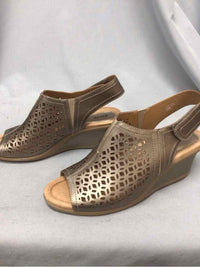 EARTH SIZE 12 Ladies SHOES
