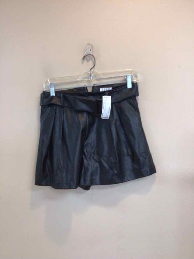 TCEC SIZE SMALL Ladies SHORTS