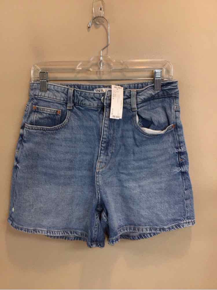 ZARA SIZE 8 Ladies SHORTS