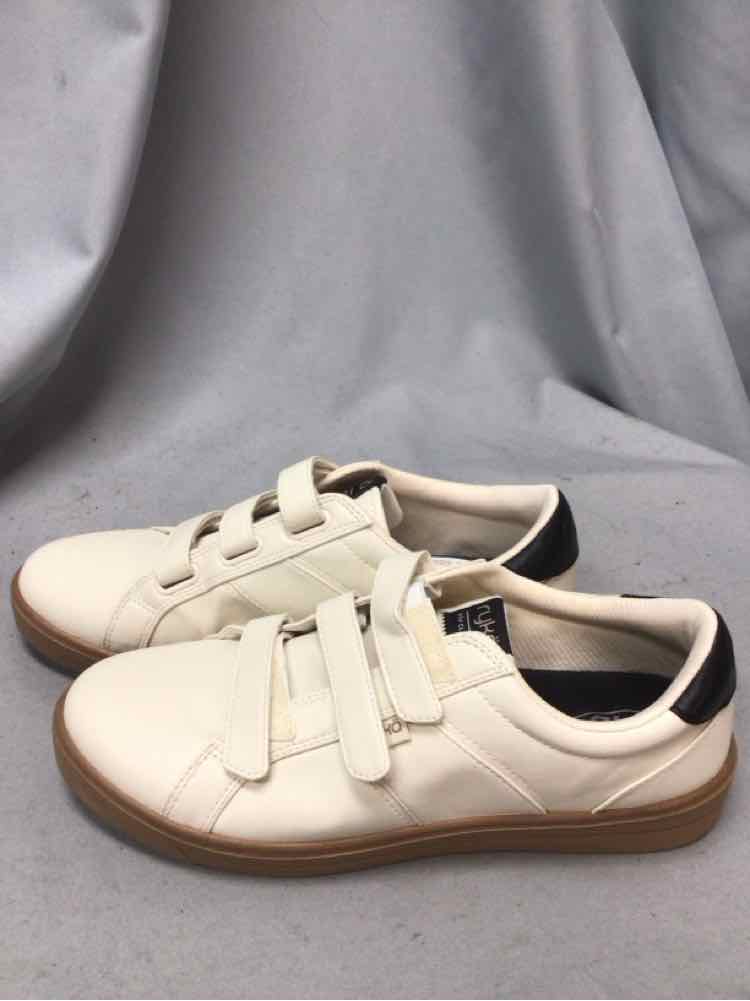 RYKA SIZE 12 Ladies SHOES