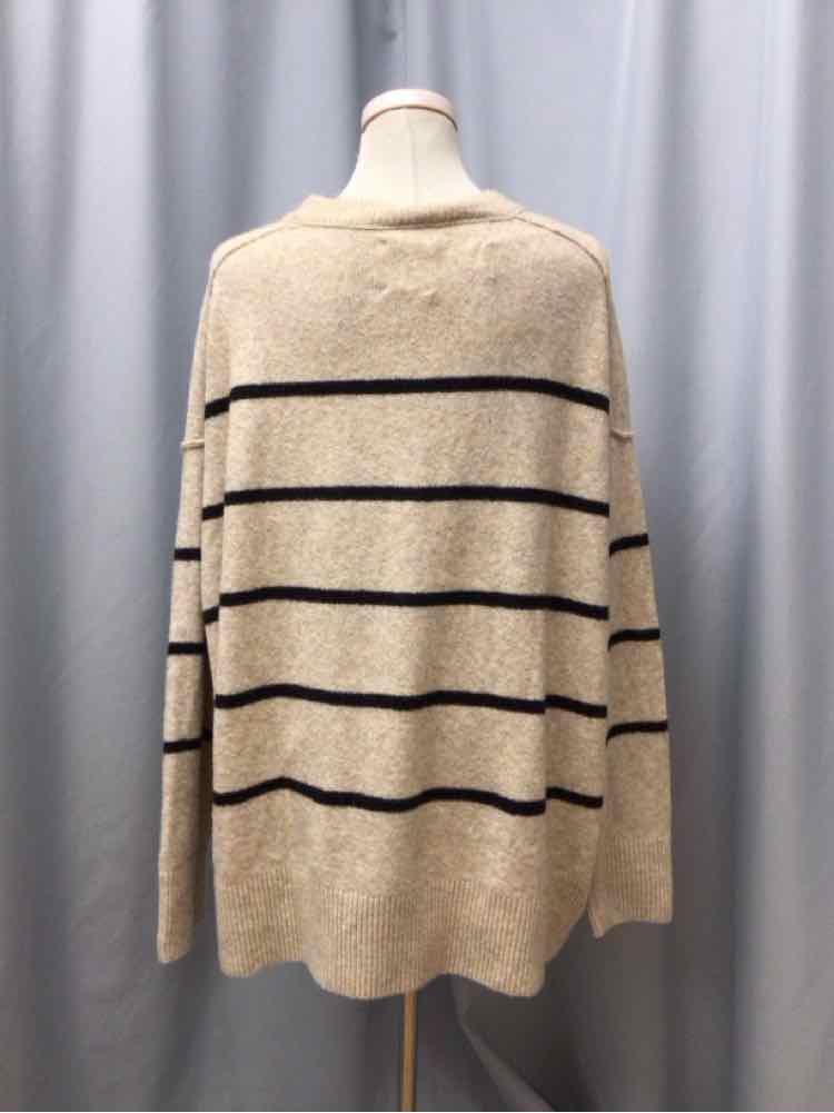 AERIE SIZE LARGE Ladies TOP