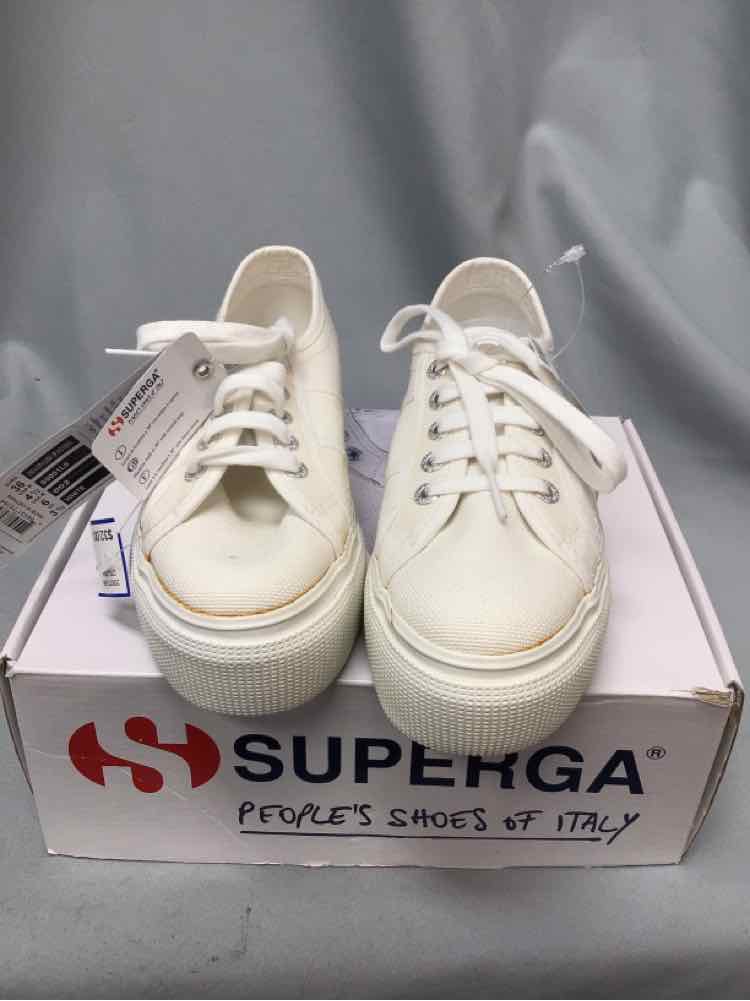SUPERGA SIZE 6 Ladies SHOES