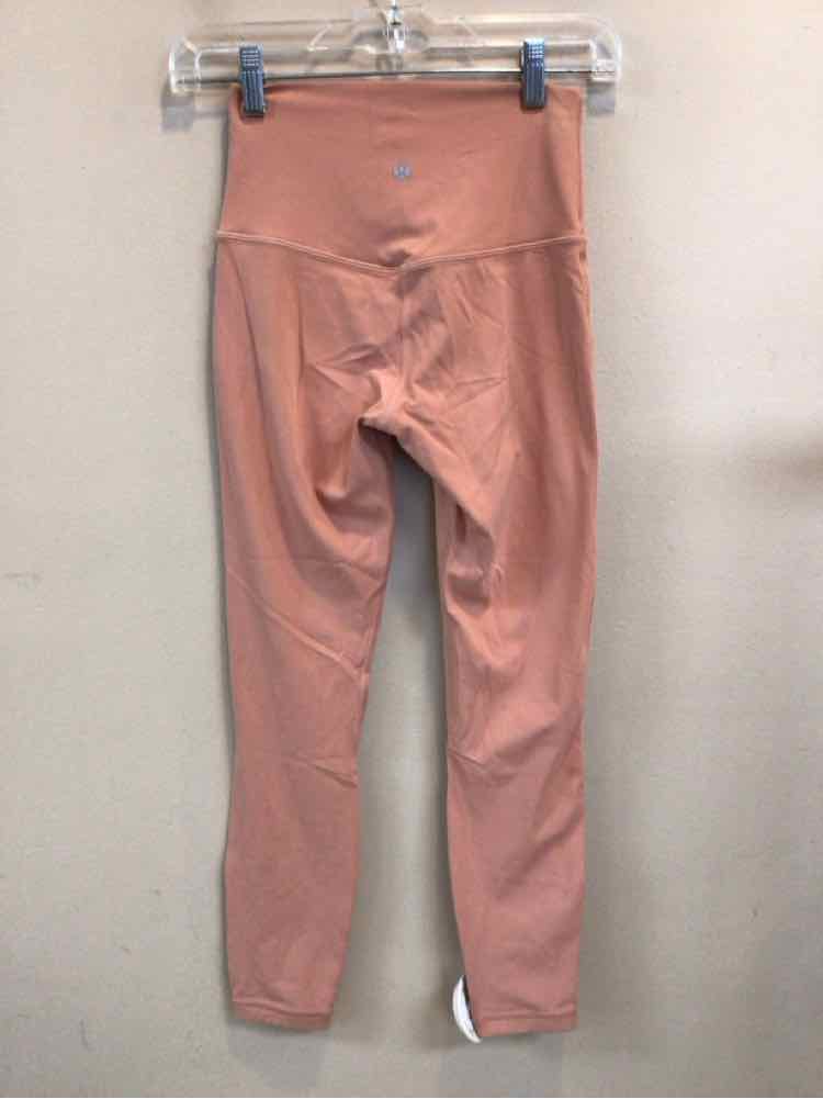 LULULEMON SIZE 4 Ladies EXERCISE