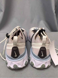 NIKE SIZE 9 Ladies SHOES