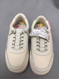 HEY DUDE SIZE 6 Ladies SHOES