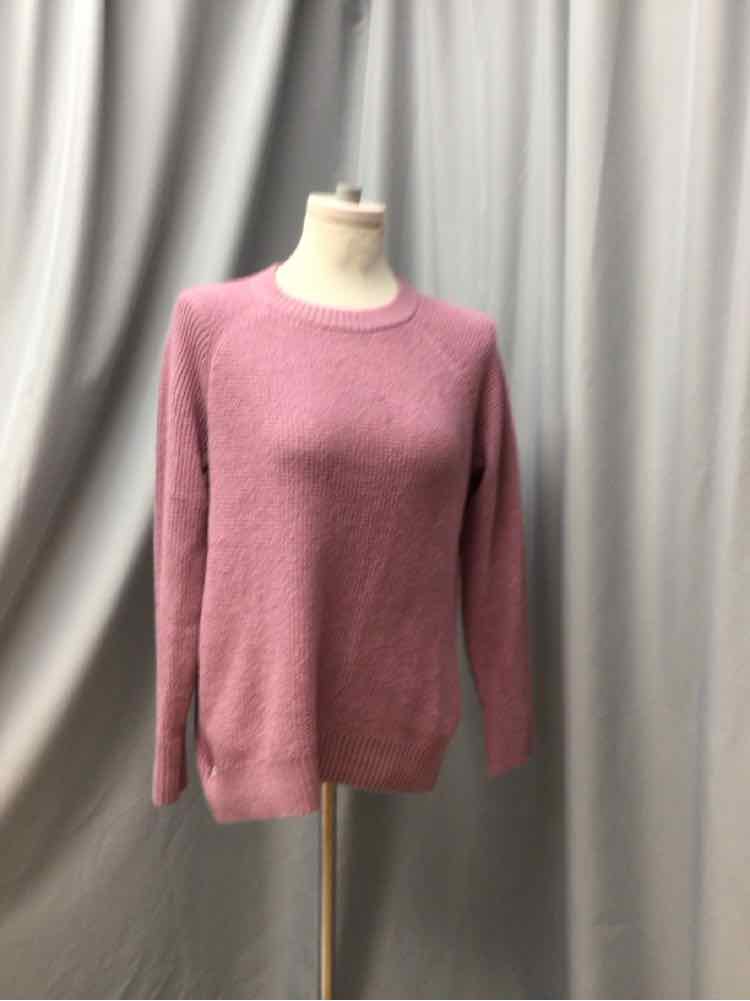 OLD NAVY SIZE SMALL Ladies TOP