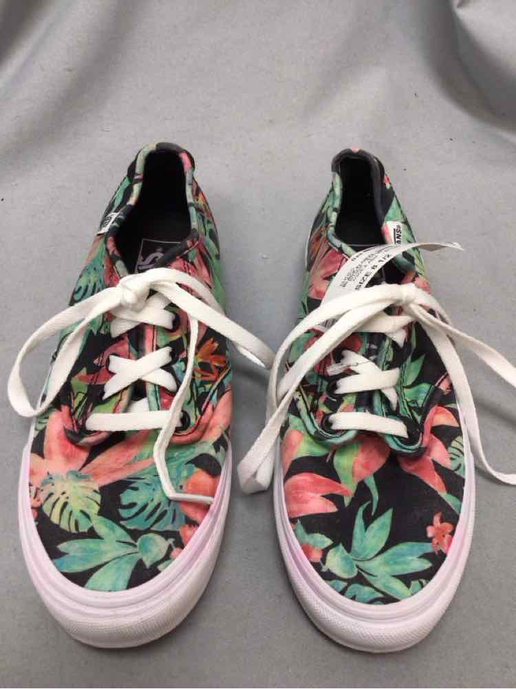 VANS SIZE 8 1/2 Ladies SHOES