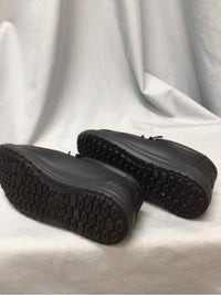 HEY DUDE SIZE 9 Ladies SHOES