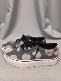 VANS SIZE 5 1/2 Ladies SHOES