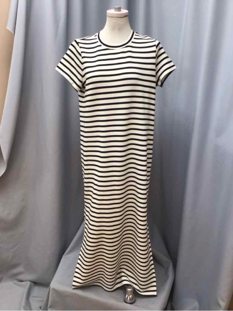 SPANX SIZE LARGE Ladies DRESS