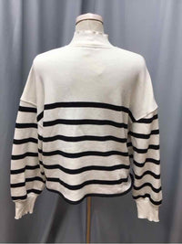 J CREW SIZE LARGE Ladies TOP