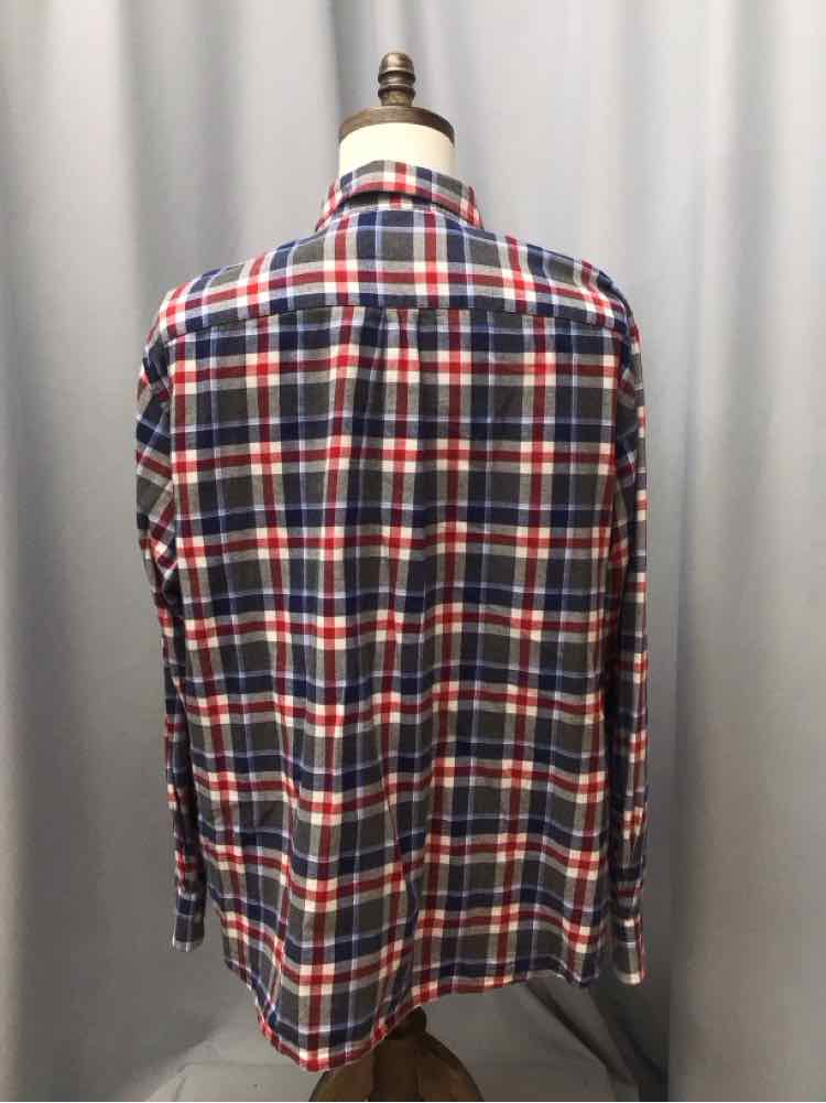 SIZE X LARGE VINEYARD VINES Men's SHIRTS