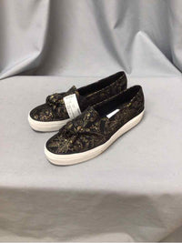 KEDS SIZE 9 1/2 Ladies SHOES