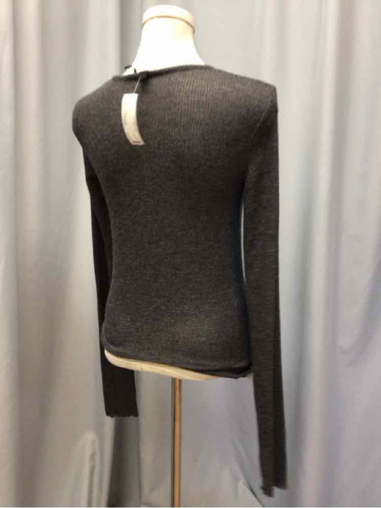 OUT FROM UNDER SIZE SMALL Ladies TOP