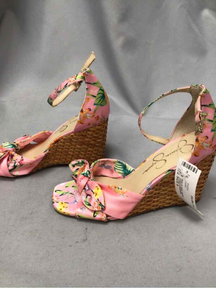 JESSICA SIMPSON SIZE 6 Ladies SHOES
