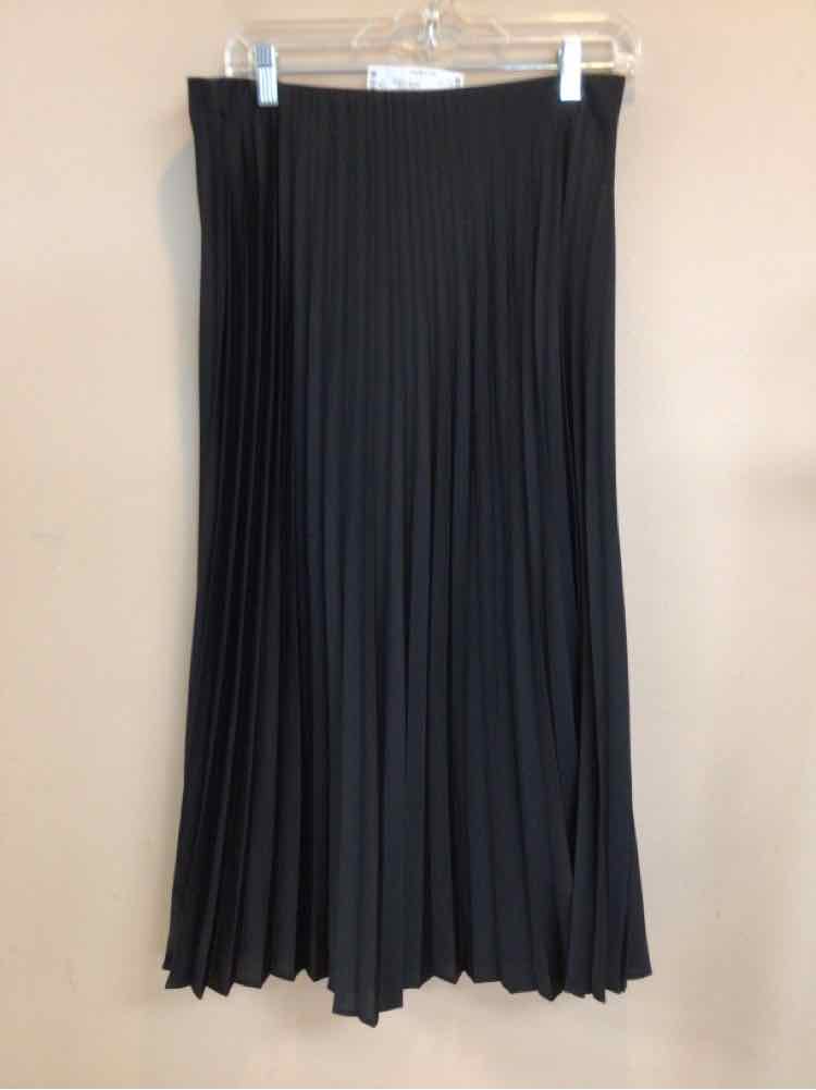 J CREW SIZE MEDIUM Ladies SKIRT