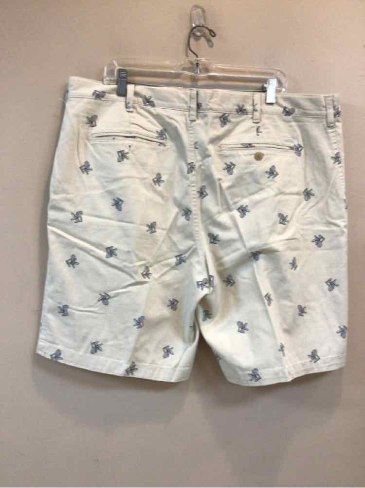SIZE 42 IZOD Men's SHORTS