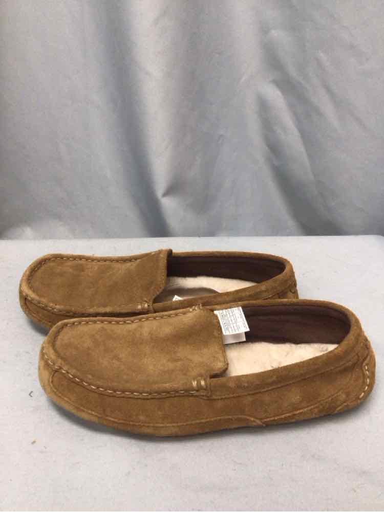 SIZE 9 UGG Men's SHOES