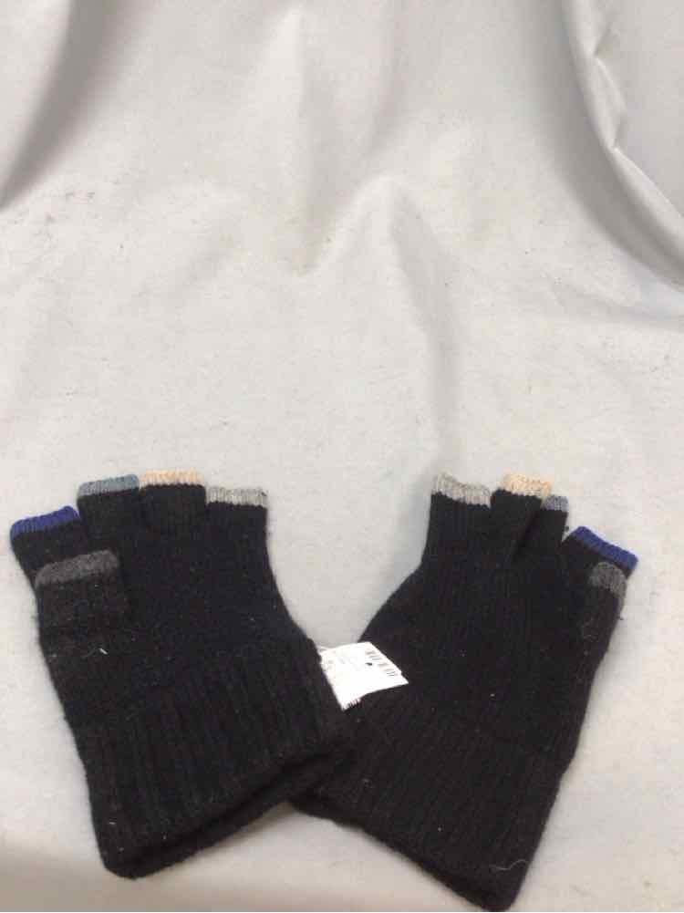 BLOOMINGDALE'S Men's ACCESSORIES