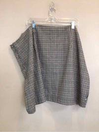 OLD NAVY SIZE 4 X Ladies SKIRT