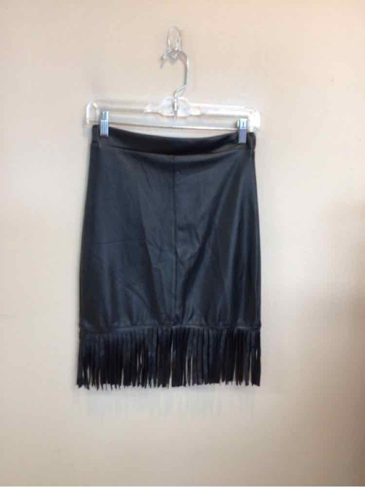 COCO + CARMEN SIZE XSMALL Ladies SKIRT
