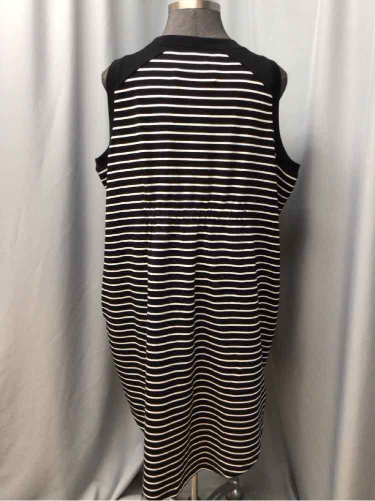 AVA & VIV SIZE 26/28 Ladies DRESS