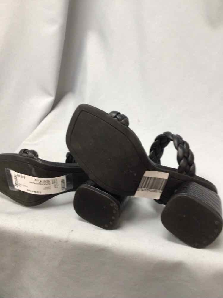 DOLCE VITA SIZE 7 1/2 Ladies SHOES