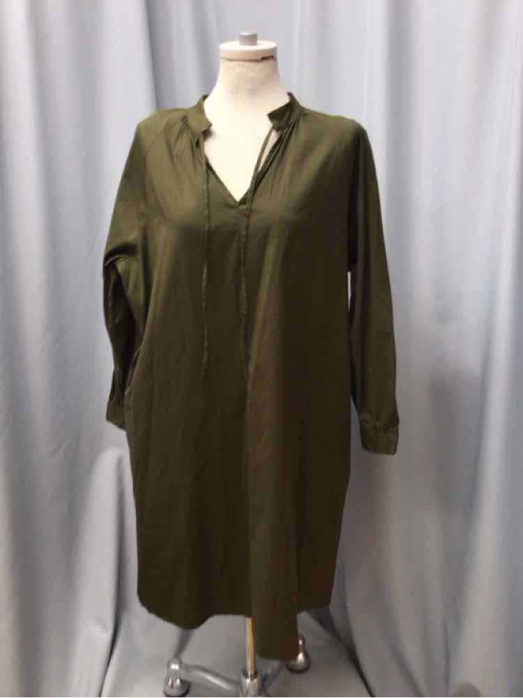 CICI BIRD SIZE 12/14 Ladies DRESS