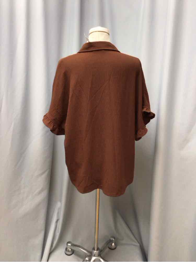 BETSEYS BOUTIQUE SHOP SIZE MEDIUM Ladies BLOUSE