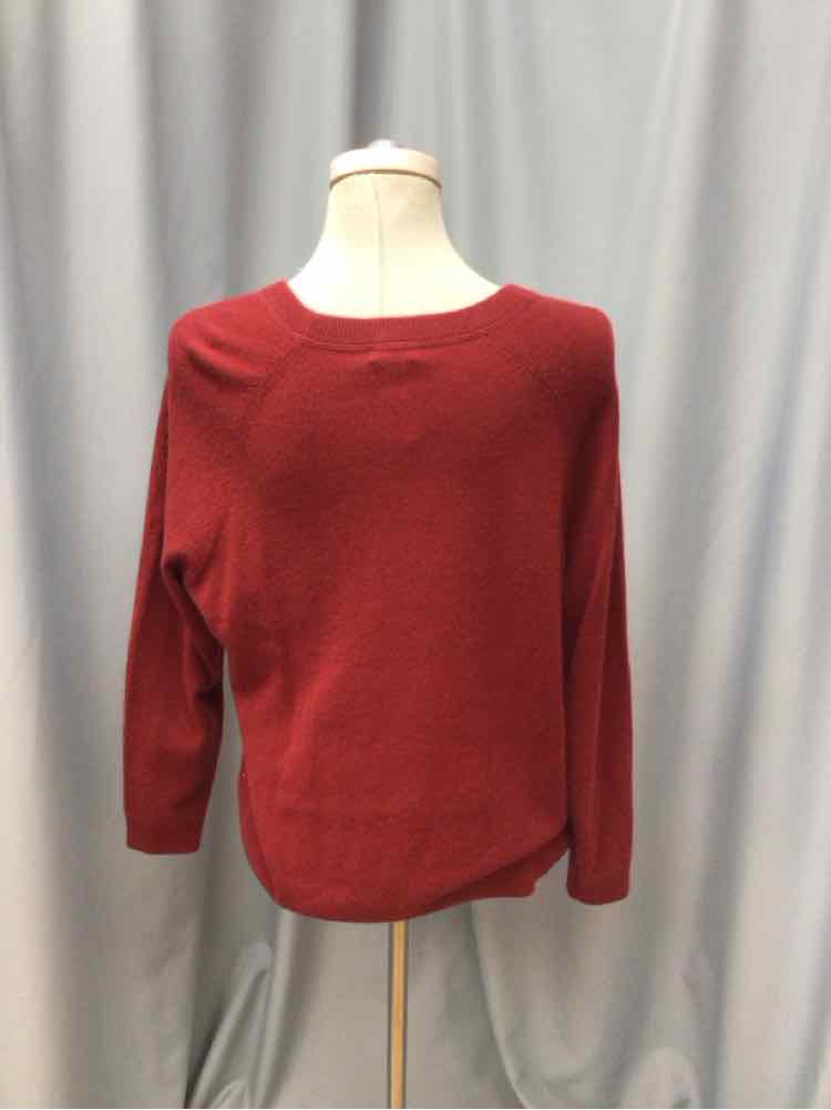 GARNET HILL SIZE LARGE Ladies TOP