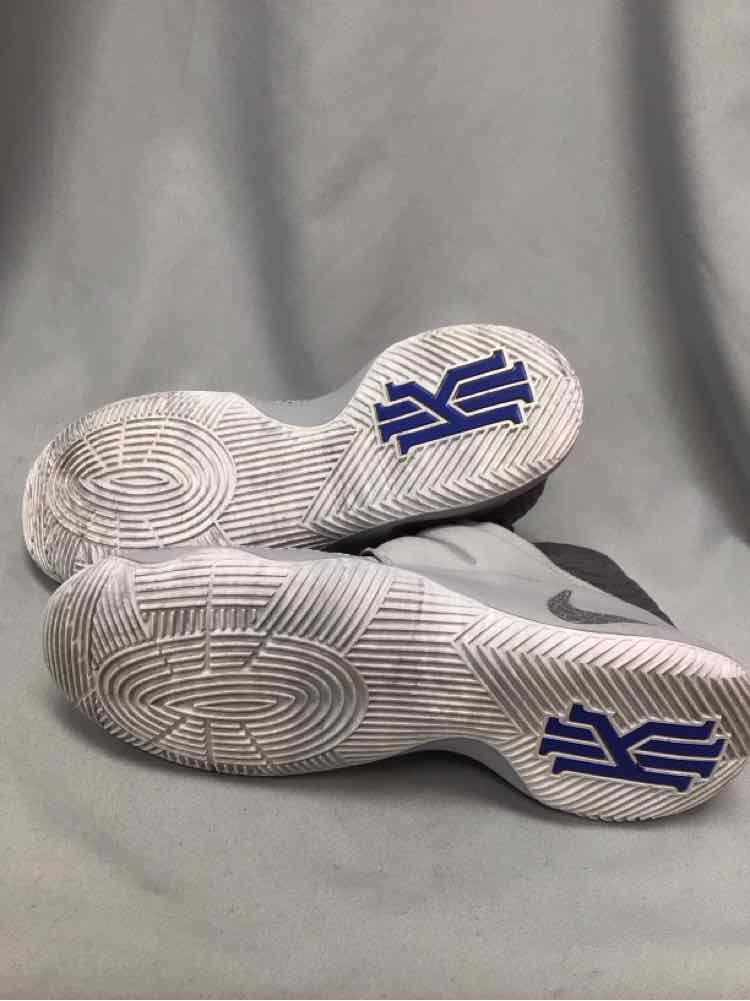 SIZE 10 NIKE Men's SHOES