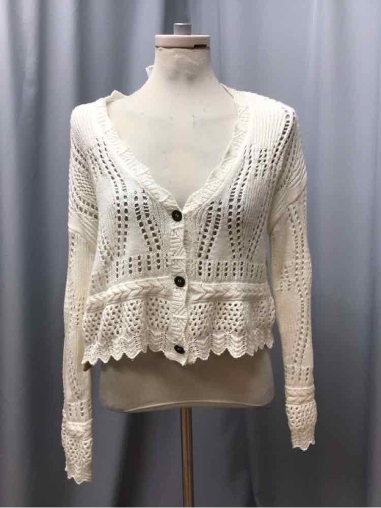 LOVE KNITS SIZE SMALL Ladies TOP