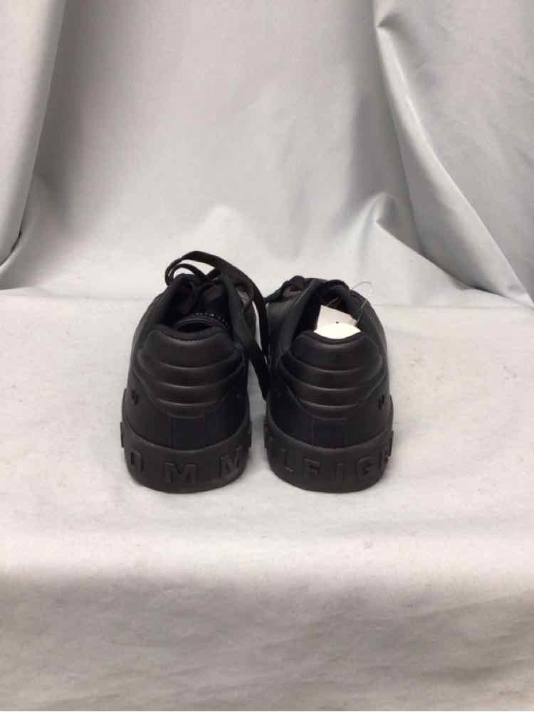 SIZE 11 1/2 TOMMY HILFIGER Men's SHOES