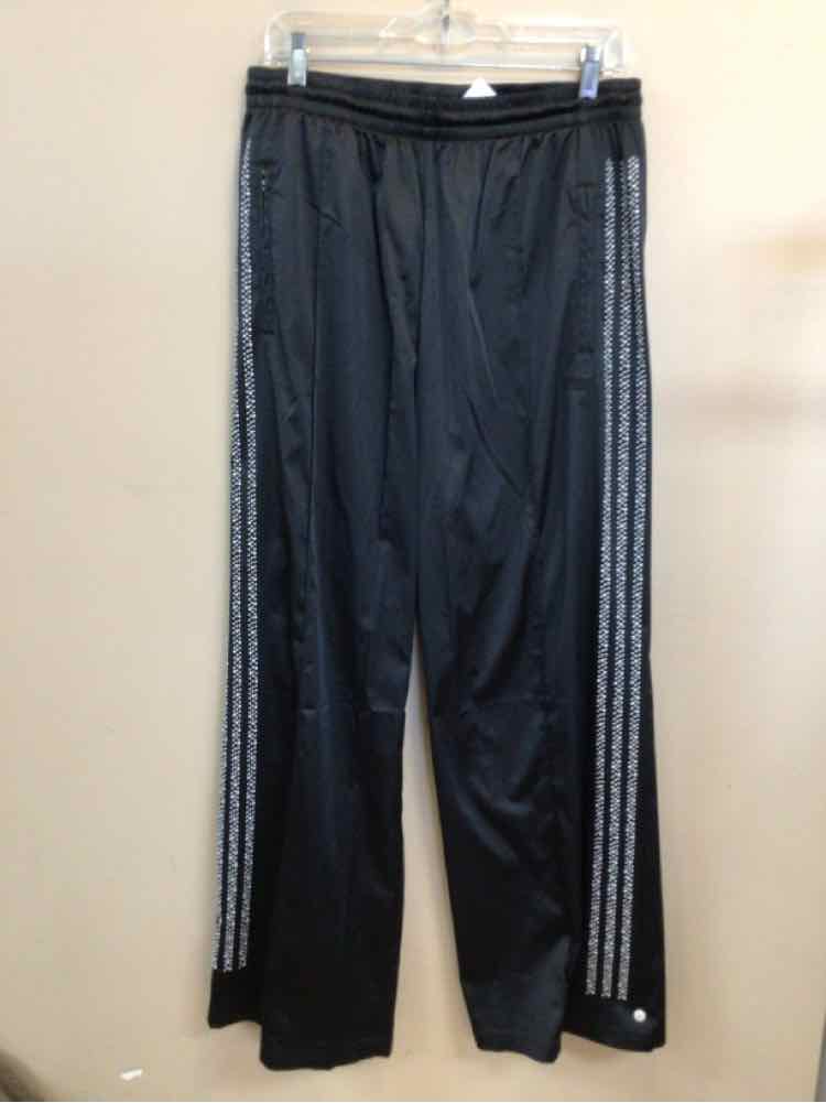 ADIDAS SIZE MEDIUM Ladies EXERCISE