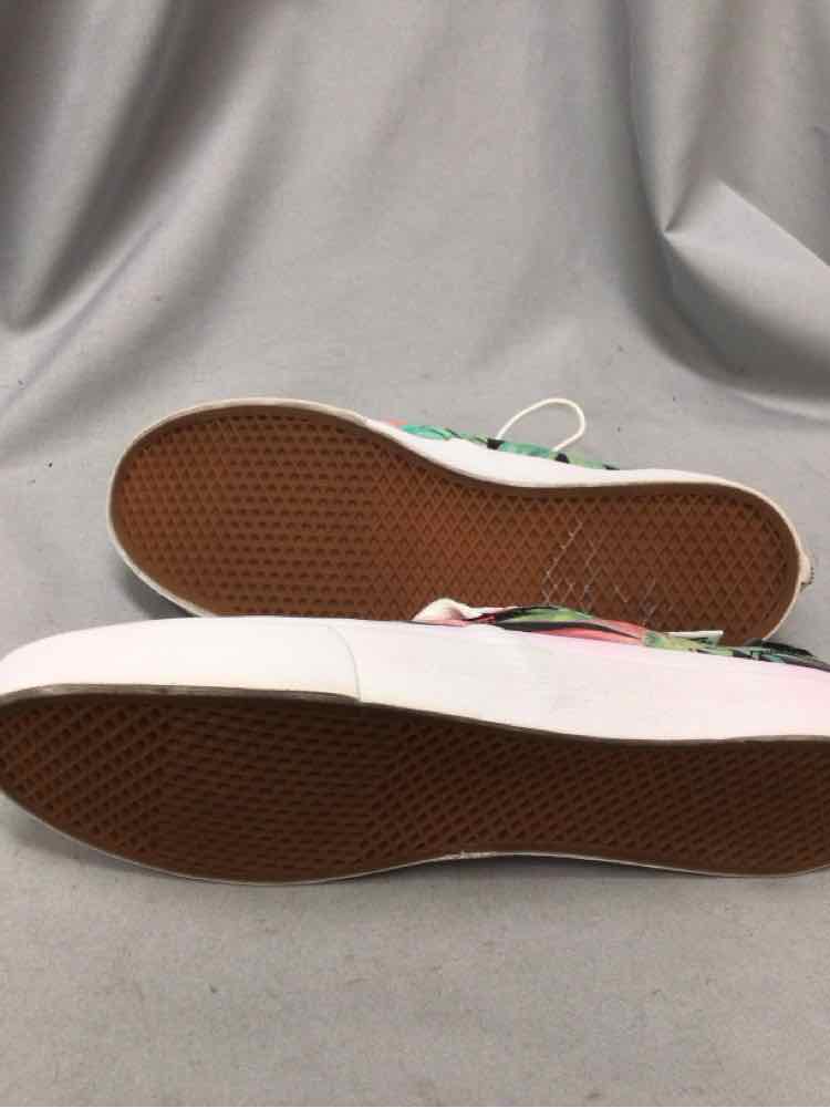 VANS SIZE 8 1/2 Ladies SHOES