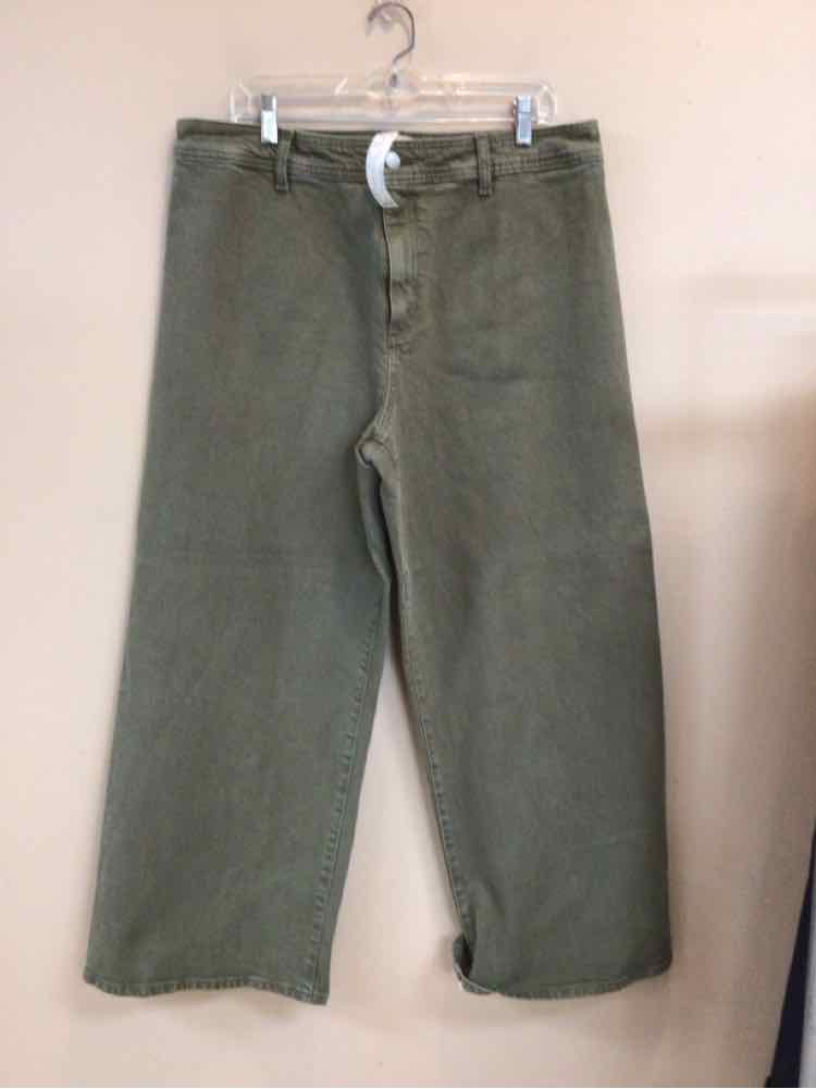 UNIVERSAL THREAD SIZE 16 Ladies PANTS