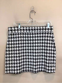 MUMU SIZE LARGE Ladies SKIRT