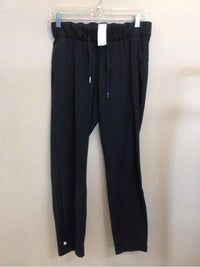 LULULEMON SIZE 6 Ladies EXERCISE